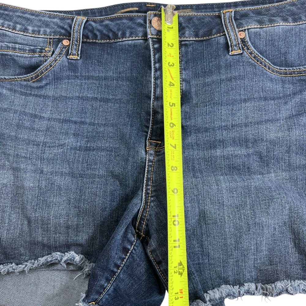 Seven7 Weekend Short Hi-Rise Denim Shorts Women Size 14 Color Blue - Picture 5 of 8